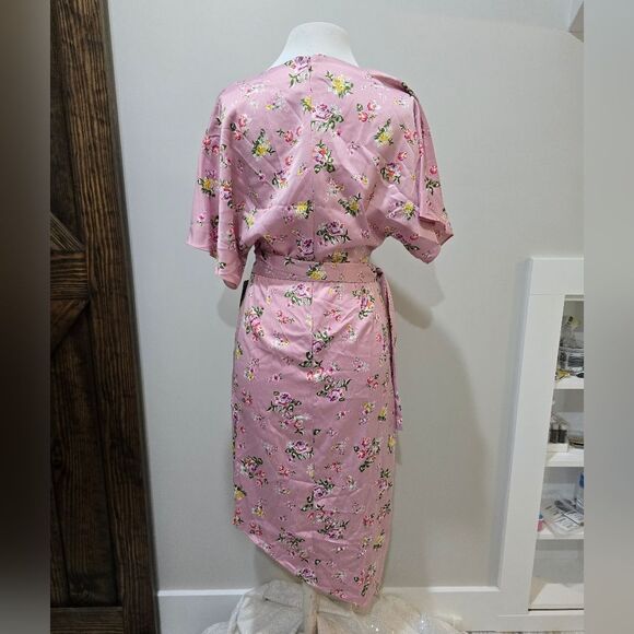 CHARLES HENRY Dolman Wrap Dress In Blush Floral NWT size Small Pink - Picture 5 of 7